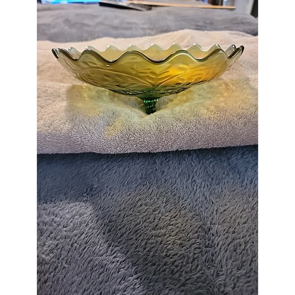 Gorgeous‎ Westmoreland Glass Carnival Louisa Footed Bowl Green Glass